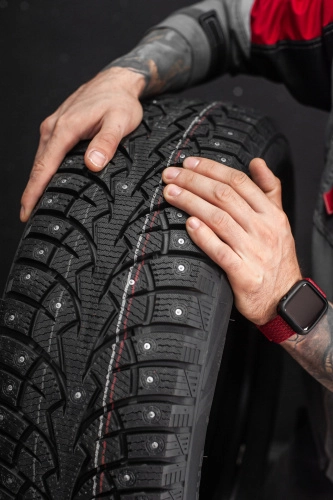 фото протектора и шины WINTERNOVA STUD I Шина ZMAX WINTERNOVA STUD I 175/65 R14 86T
