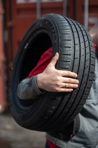 фото протектора и шины Atrezzo Elite Шина Sailun Atrezzo Elite 185/65 R15 92T