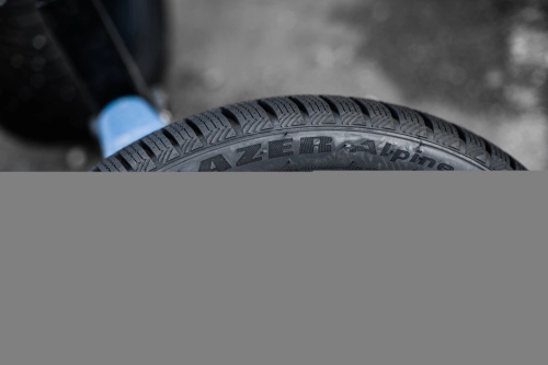 фото протектора и шины Ice Blazer Alpine EVO1 Шина Sailun Ice Blazer Alpine Evo 1 245/40 R18 97V